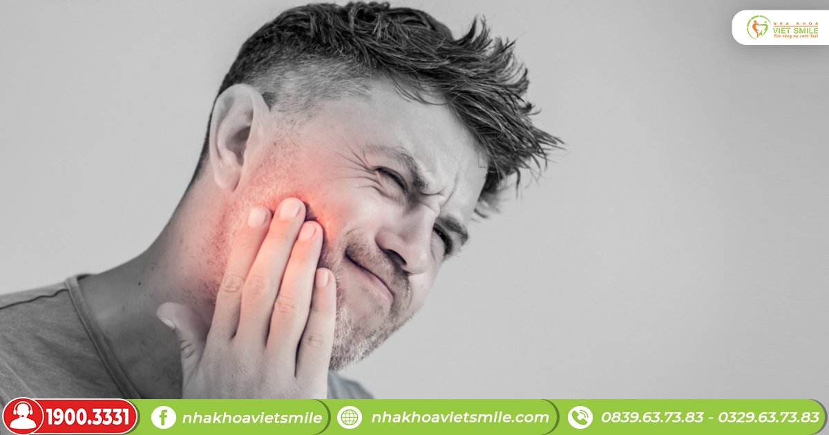 Răng hàm mọc lệch khiến khớp cắn không tốt, đôi khi nhai mạnh có thể làm bạn bị đau